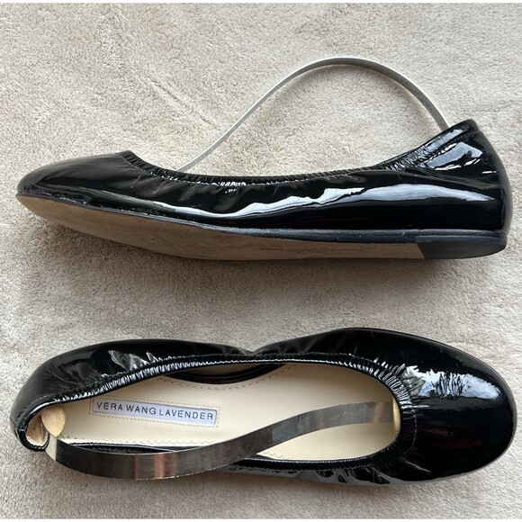 Vera Wang Lavender Black Patent Leather Ballet Flat Shoes‎ Women 6.5 M Classic - Picture 2 of 12